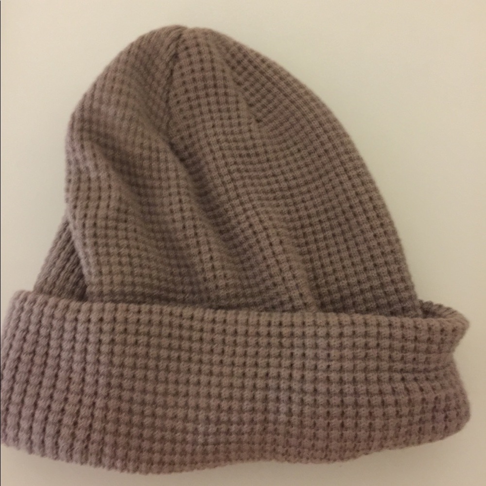 urban outfitters beanie✨